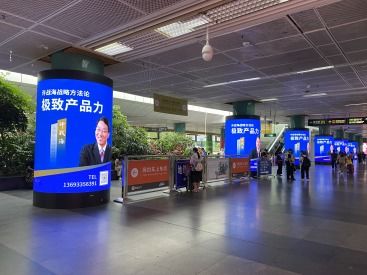 強(qiáng)勢吸睛！許戰(zhàn)海策劃以極致產(chǎn)品力打造機(jī)場高鐵硬核廣告